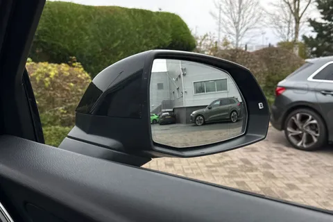 DT73ZGY Audi Q5 Black Edition 40 TDI quattro 204 PS S tronic Thumbnail #62