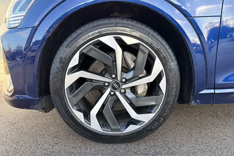 12 of 64 for Audi e-tron 50 Black Edition Sportback Auto quattro 5dr 71.2kWh (11kW Charger)