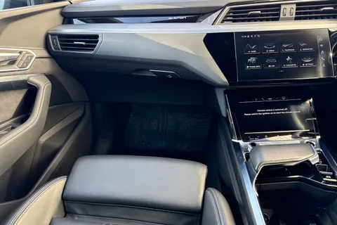 20 of 64 for Audi e-tron 50 Black Edition Sportback Auto quattro 5dr 71.2kWh (11kW Charger)