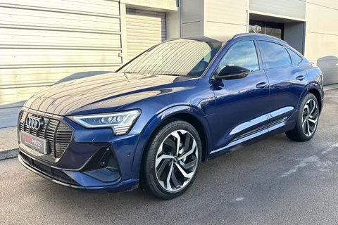 31 of 64 for Audi e-tron 50 Black Edition Sportback Auto quattro 5dr 71.2kWh (11kW Charger)