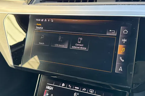 48 of 64 for Audi e-tron 50 Black Edition Sportback Auto quattro 5dr 71.2kWh (11kW Charger)