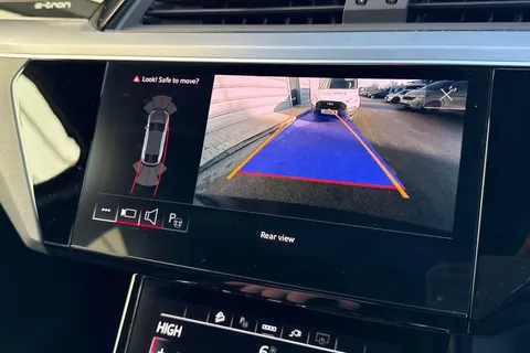 58 of 64 for Audi e-tron 50 Black Edition Sportback Auto quattro 5dr 71.2kWh (11kW Charger)