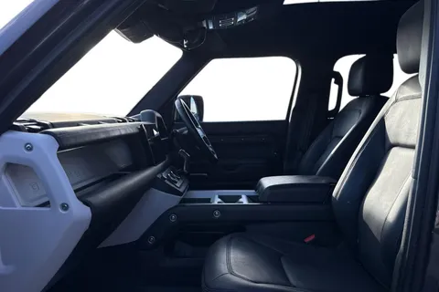 KW74WLZ Land Rover Defender 130 3.0 D350 X-Dynamic HSE 5dr Thumbnail #4