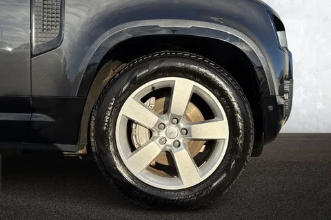 KW74WLZ Land Rover Defender 130 3.0 D350 X-Dynamic HSE 5dr Thumbnail #10