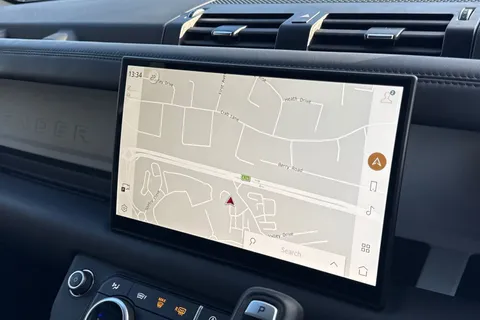 KW74WLZ Land Rover Defender 130 3.0 D350 X-Dynamic HSE 5dr Thumbnail #13