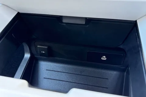 KW74WLZ Land Rover Defender 130 3.0 D350 X-Dynamic HSE 5dr Thumbnail #45