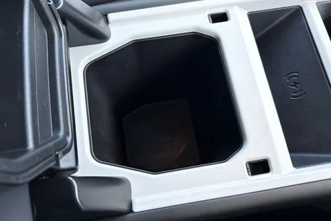 KW74WLZ Land Rover Defender 130 3.0 D350 X-Dynamic HSE 5dr Thumbnail #48