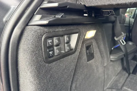 DP74TXZ BMW X7 3.0 40d MHT M Sport SUV 5dr Diesel Hybrid Auto xDrive Euro 6 (s/s) (352 ps) Thumbnail #30