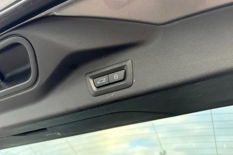 DP74TXZ BMW X7 3.0 40d MHT M Sport SUV 5dr Diesel Hybrid Auto xDrive Euro 6 (s/s) (352 ps) Thumbnail #31