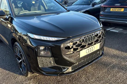 Audi Q3 1.5 TFSI Edition 1 S Tronic Euro 6 (s/s) 5dr Thumbnail #9