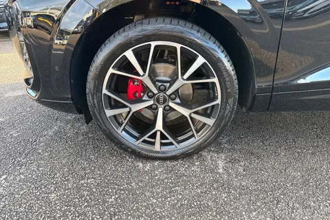 Audi Q3 1.5 TFSI Edition 1 S Tronic Euro 6 (s/s) 5dr Thumbnail #12