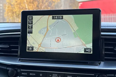 FG69UUL Kia Ceed 1.4 T-GDi GT-Line Lunar Edition Euro 6 (s/s) 5dr Thumbnail #17