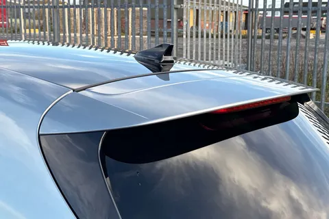 FG69UUL Kia Ceed 1.4 T-GDi GT-Line Lunar Edition Euro 6 (s/s) 5dr Thumbnail #26