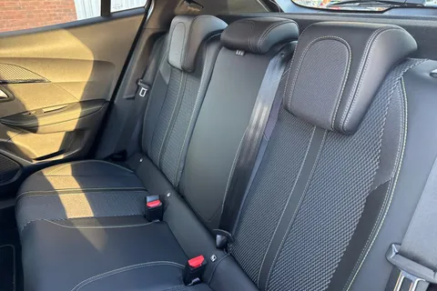 LO24JYK PEUGEOT 2008 1.2 PureTech GT EAT Euro 6 (s/s) 5dr Thumbnail #20