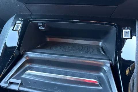 LO24JYK PEUGEOT 2008 1.2 PureTech GT EAT Euro 6 (s/s) 5dr Thumbnail #51