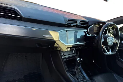 DC69RYB Audi Q3 40 TFSI Quattro Vorsprung 5dr S Tronic Thumbnail #15