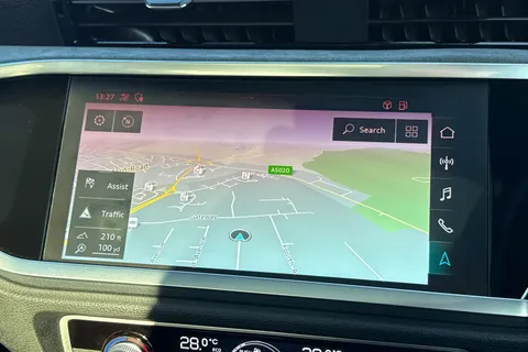 DC69RYB Audi Q3 40 TFSI Quattro Vorsprung 5dr S Tronic Thumbnail #17