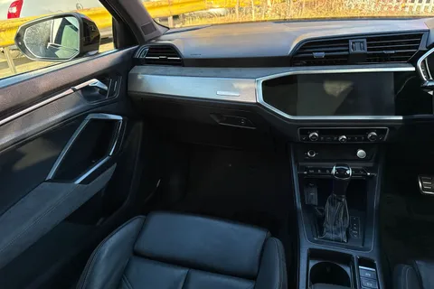 DC69RYB Audi Q3 40 TFSI Quattro Vorsprung 5dr S Tronic Thumbnail #20