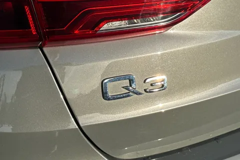 DC69RYB Audi Q3 40 TFSI Quattro Vorsprung 5dr S Tronic Thumbnail #30