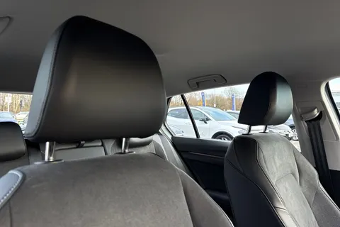 DE25ZJK Volkswagen Golf 1.5 TSI 204 Style eHybrid 5dr DSG Thumbnail #25