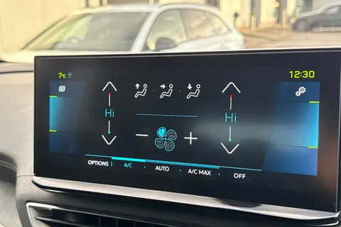 SL72YCZ PEUGEOT 3008 1.6 13.2kWh GT SUV 5dr Petrol Plug-in Hybrid e-EAT 4WD Euro 6 (s/s) (300 ps) Thumbnail #20
