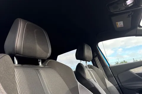 SL72YCZ PEUGEOT 3008 1.6 13.2kWh GT SUV 5dr Petrol Plug-in Hybrid e-EAT 4WD Euro 6 (s/s) (300 ps) Thumbnail #22