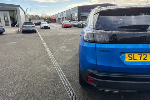 SL72YCZ PEUGEOT 3008 1.6 13.2kWh GT SUV 5dr Petrol Plug-in Hybrid e-EAT 4WD Euro 6 (s/s) (300 ps) Thumbnail #34