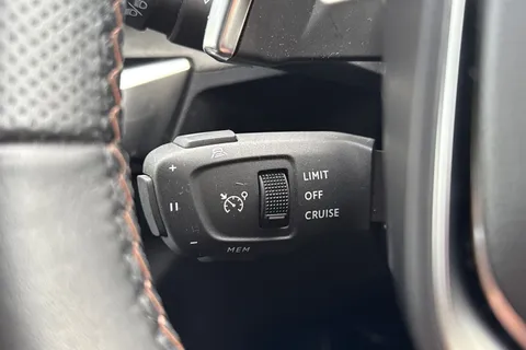 SL72YCZ PEUGEOT 3008 1.6 13.2kWh GT SUV 5dr Petrol Plug-in Hybrid e-EAT 4WD Euro 6 (s/s) (300 ps) Thumbnail #43