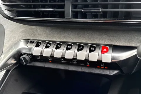 SL72YCZ PEUGEOT 3008 1.6 13.2kWh GT SUV 5dr Petrol Plug-in Hybrid e-EAT 4WD Euro 6 (s/s) (300 ps) Thumbnail #60