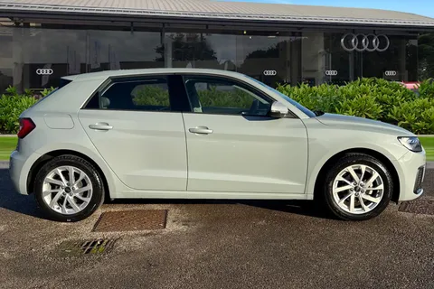 PJ73YHW Audi A1 Sport 25 TFSI  95 PS 5-speed Thumbnail #3