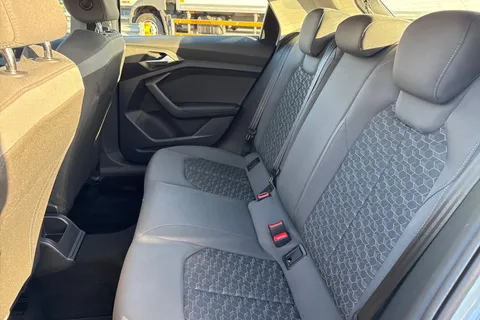 PJ73YHW Audi A1 Sport 25 TFSI  95 PS 5-speed Thumbnail #19