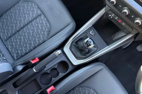 PJ73YHW Audi A1 Sport 25 TFSI  95 PS 5-speed Thumbnail #23