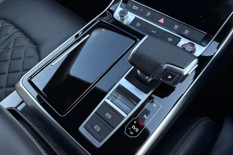 VE24SZL Audi SQ7 SUV  Black Edition TFSI  507 PS tiptronic Thumbnail #21