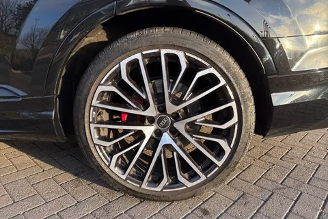 VE24SZL Audi SQ7 SUV  Black Edition TFSI  507 PS tiptronic Thumbnail #24