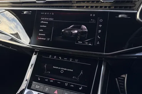 VE24SZL Audi SQ7 SUV  Black Edition TFSI  507 PS tiptronic Thumbnail #30