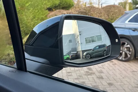 VE24SZL Audi SQ7 SUV  Black Edition TFSI  507 PS tiptronic Thumbnail #62