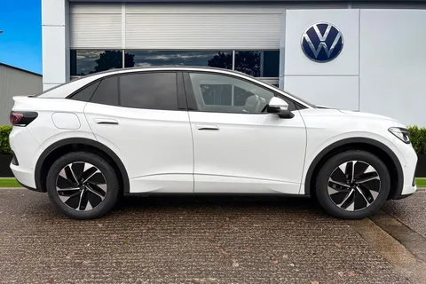  Volkswagen ID.5 Pro 77kWh Match Auto 5dr Thumbnail #4