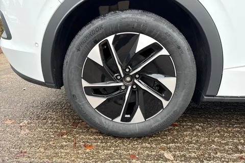  Volkswagen ID.5 Pro 77kWh Match Auto 5dr Thumbnail #12