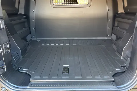 11 of 41 for Land Rover Defender 90 3.0 D250 Hard Top S