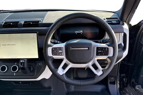 16 of 41 for Land Rover Defender 90 3.0 D250 Hard Top S