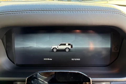 17 of 41 for Land Rover Defender 90 3.0 D250 Hard Top S