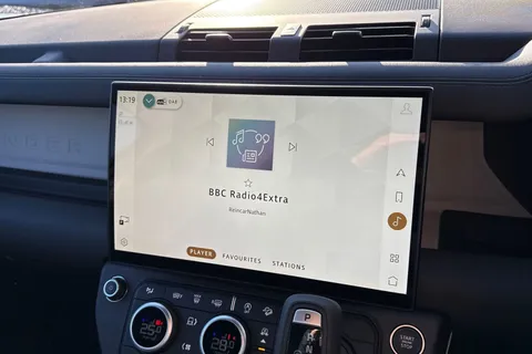 36 of 41 for Land Rover Defender 90 3.0 D250 Hard Top S