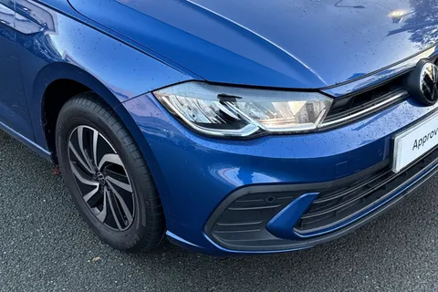 DC23YAJ Volkswagen Polo 1.0 TSI Life 5dr | App Connect | Parking Sensors Thumbnail #10