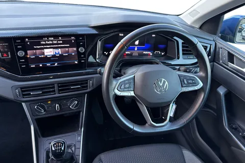 DC23YAJ Volkswagen Polo 1.0 TSI Life 5dr | App Connect | Parking Sensors Thumbnail #19