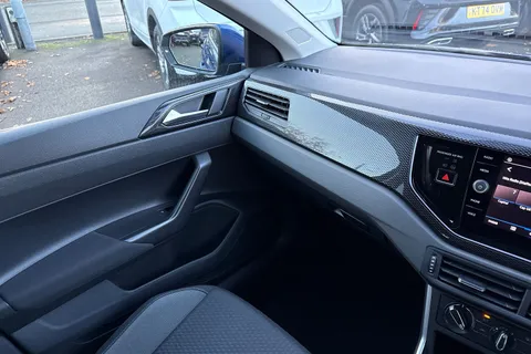 DC23YAJ Volkswagen Polo 1.0 TSI Life 5dr | App Connect | Parking Sensors Thumbnail #21