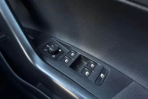 DC23YAJ Volkswagen Polo 1.0 TSI Life 5dr | App Connect | Parking Sensors Thumbnail #26