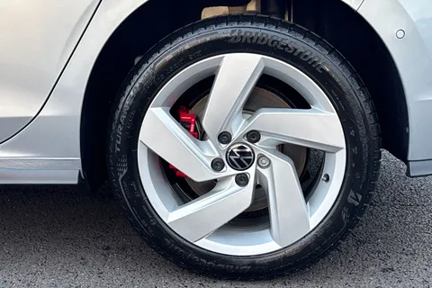 KT74LCL Volkswagen Golf 1.5 TSI 272 GTE eHybrid 5dr DSG Thumbnail #10