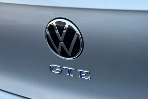 KT74LCL Volkswagen Golf 1.5 TSI 272 GTE eHybrid 5dr DSG Thumbnail #25