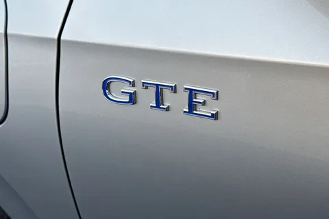 KT74LCL Volkswagen Golf 1.5 TSI 272 GTE eHybrid 5dr DSG Thumbnail #26