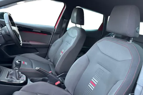 16 of 53 for SEAT Arona 1.0 TSI FR Euro 6 (s/s) 5dr